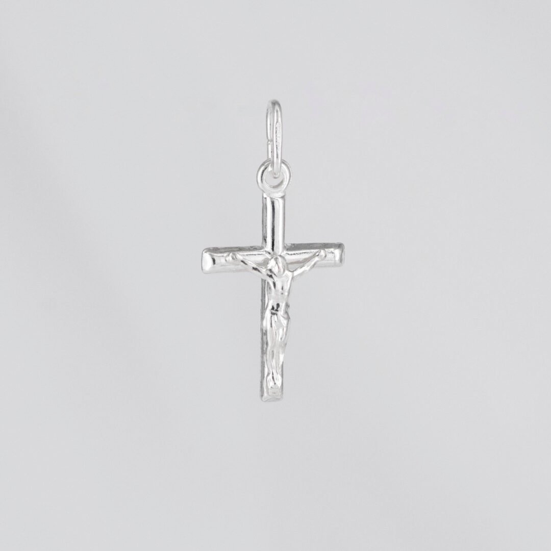 DIJE CRUZ CRISTO TUBULAR PEQUEÑA