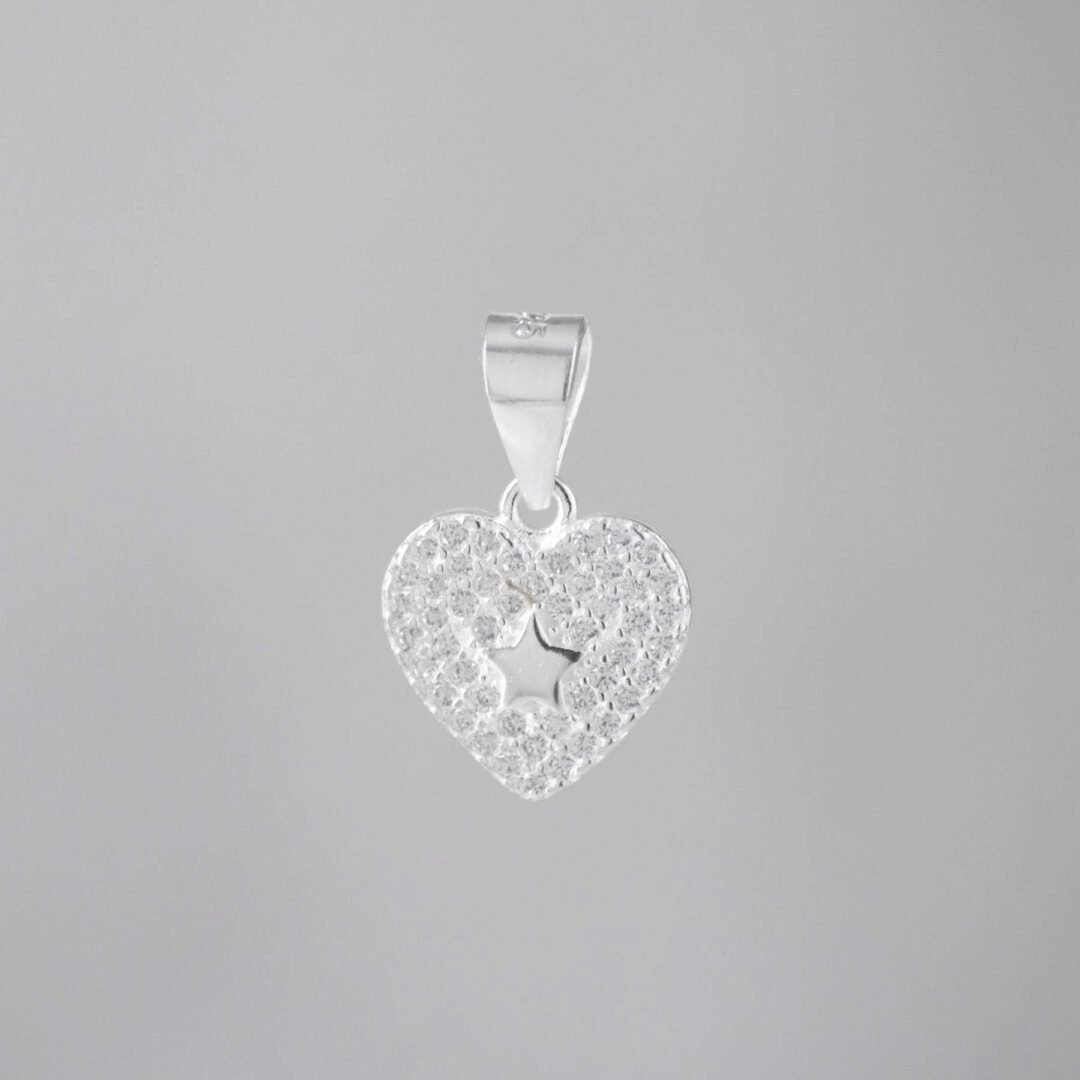 DIJE CORAZON CIRCONES ESTRELLA EN EL MEDIO